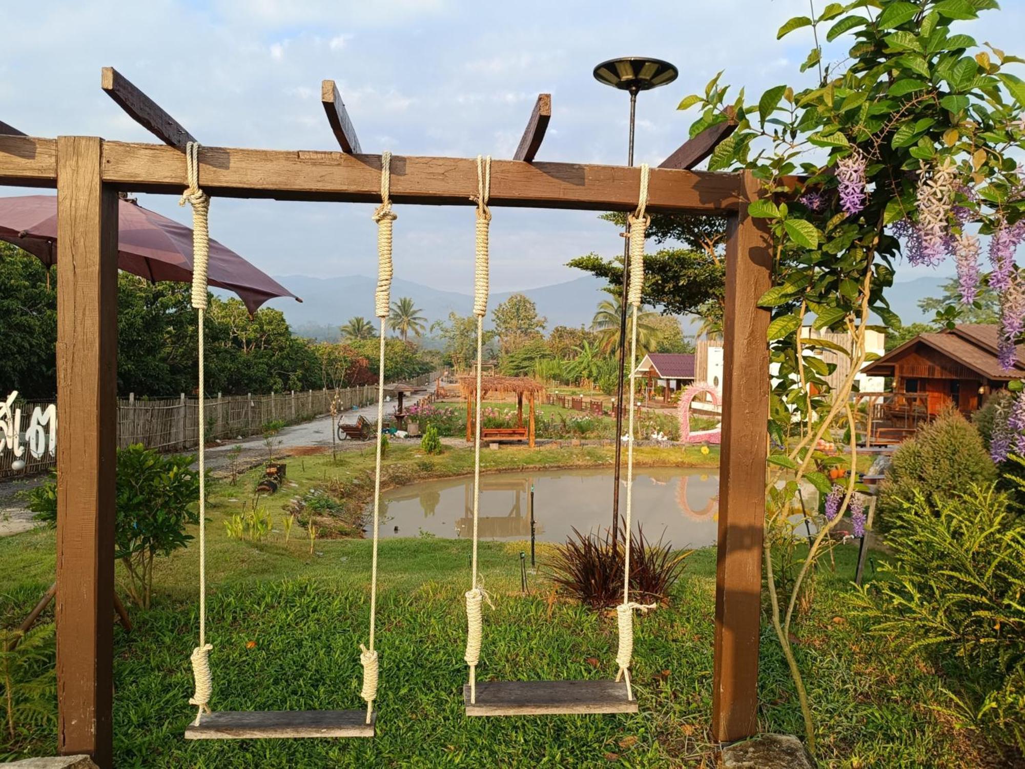 ม่วนใจ๋ปันสุข โฮมสเตย์แอนคาเฟ่ Muanjai Punsuk Homestay And Cafe تشوم تونغ المظهر الخارجي الصورة