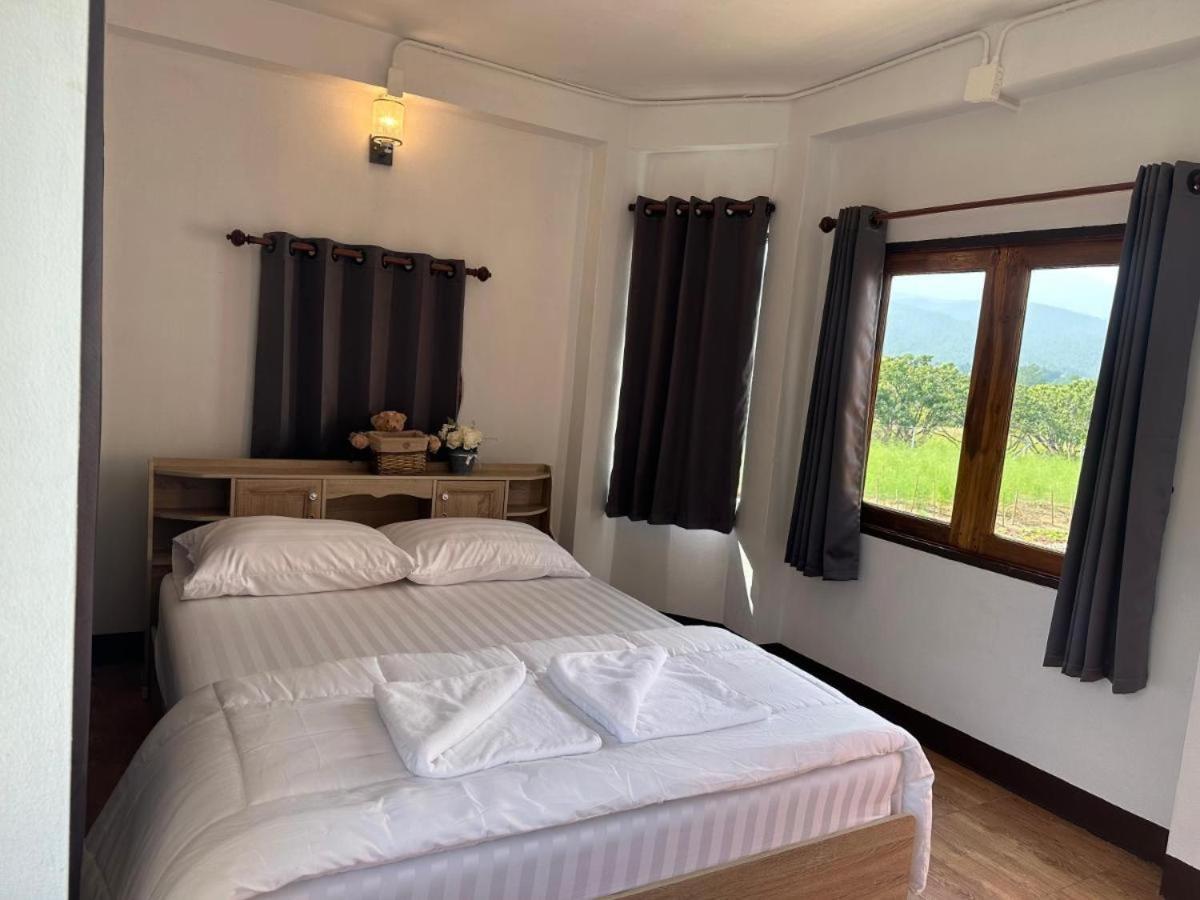 ม่วนใจ๋ปันสุข โฮมสเตย์แอนคาเฟ่ Muanjai Punsuk Homestay And Cafe تشوم تونغ المظهر الخارجي الصورة