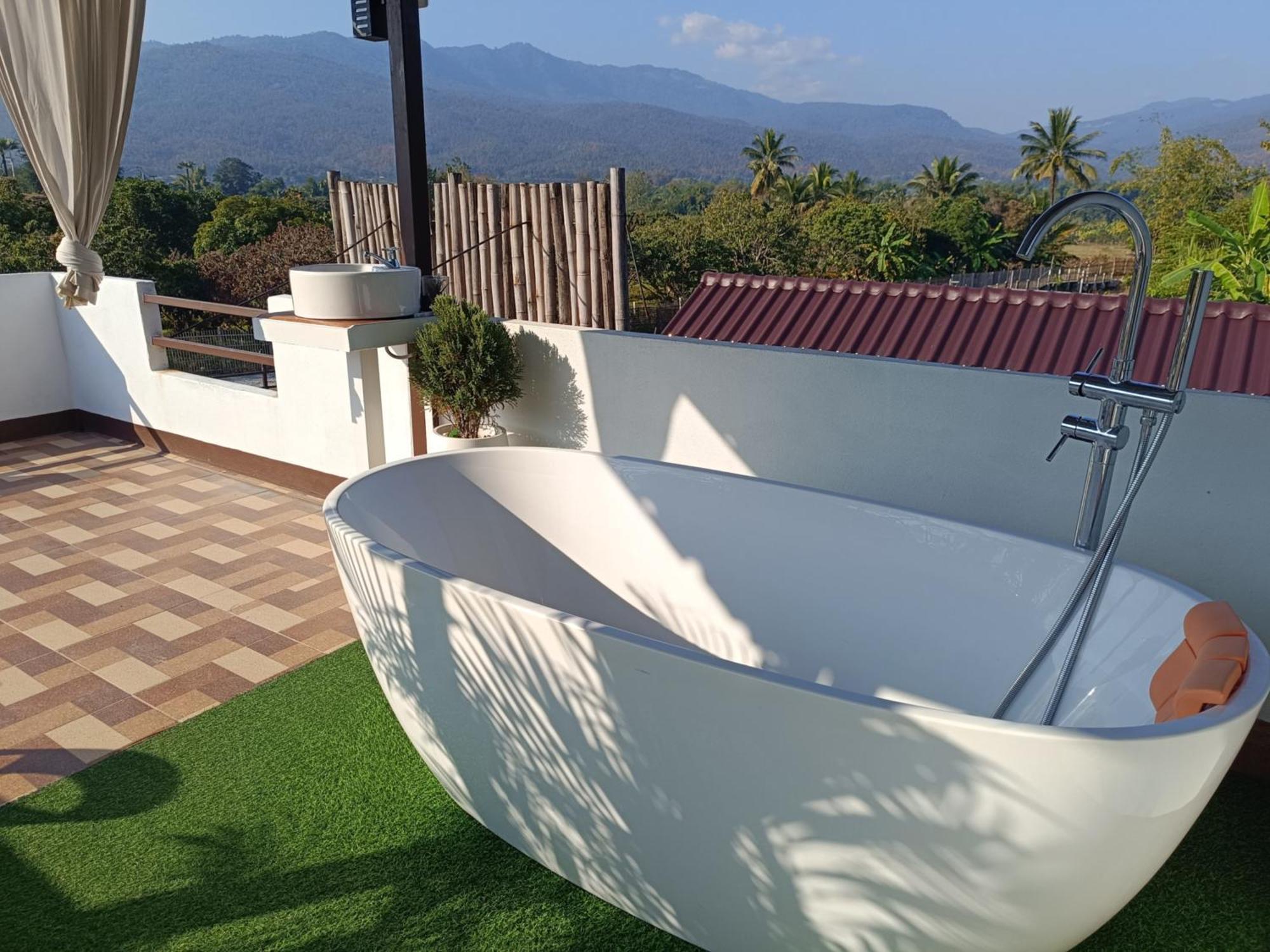 ม่วนใจ๋ปันสุข โฮมสเตย์แอนคาเฟ่ Muanjai Punsuk Homestay And Cafe تشوم تونغ المظهر الخارجي الصورة