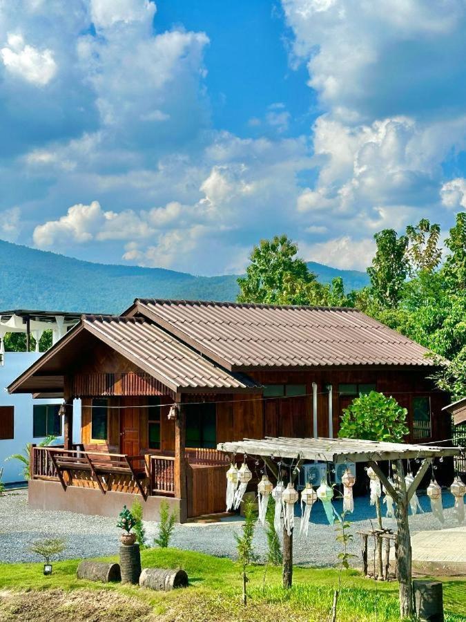 ม่วนใจ๋ปันสุข โฮมสเตย์แอนคาเฟ่ Muanjai Punsuk Homestay And Cafe تشوم تونغ المظهر الخارجي الصورة