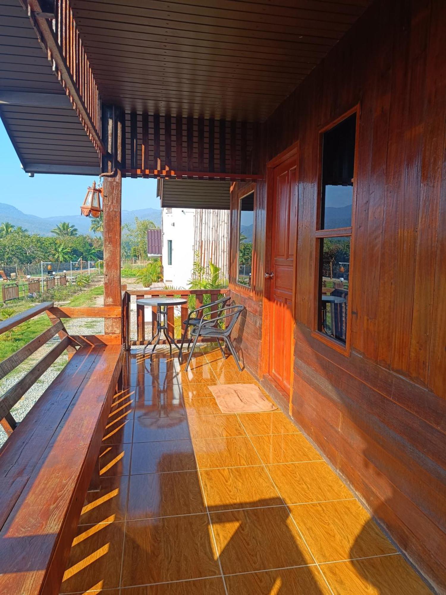 ม่วนใจ๋ปันสุข โฮมสเตย์แอนคาเฟ่ Muanjai Punsuk Homestay And Cafe تشوم تونغ المظهر الخارجي الصورة