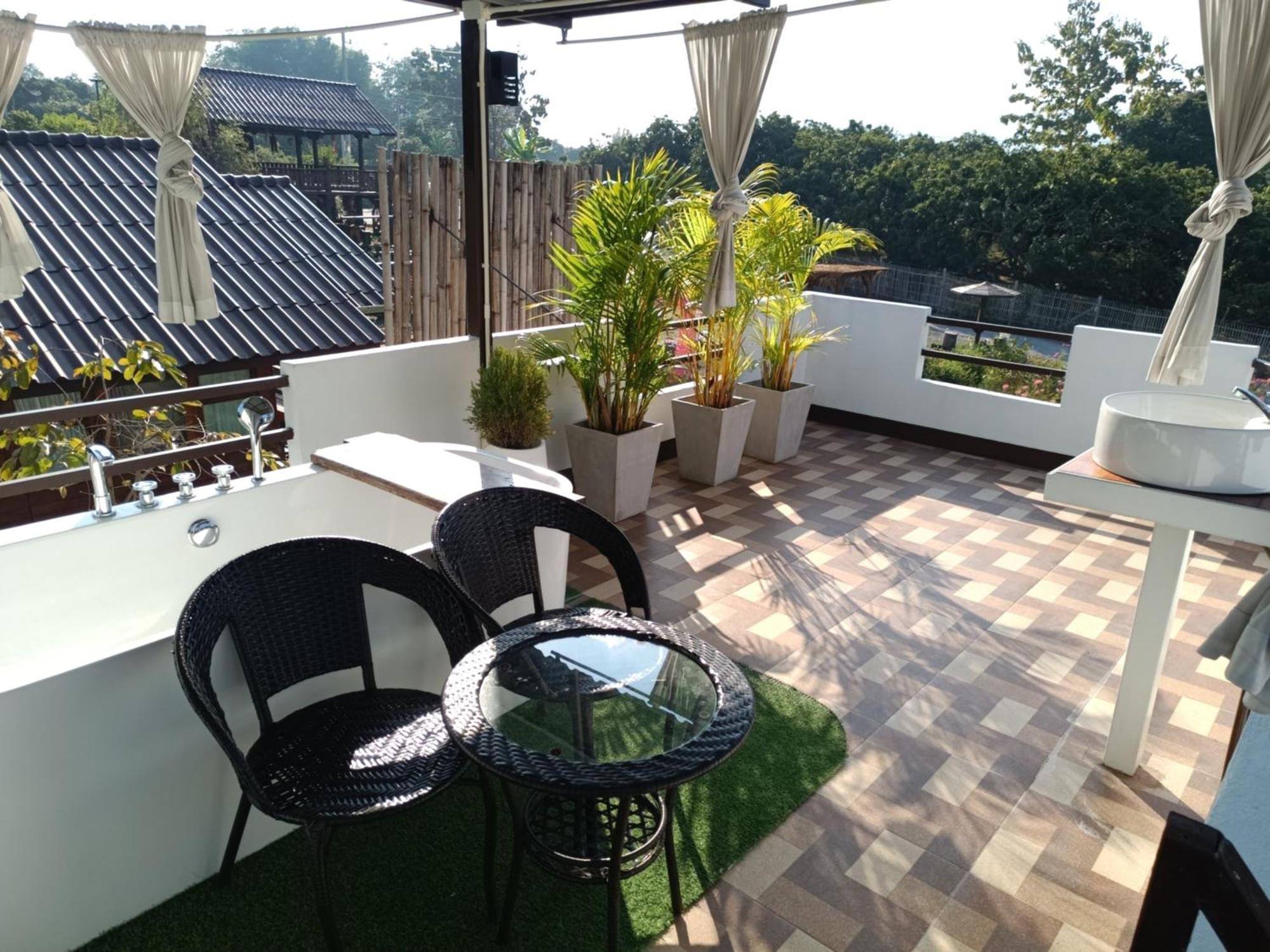 ม่วนใจ๋ปันสุข โฮมสเตย์แอนคาเฟ่ Muanjai Punsuk Homestay And Cafe تشوم تونغ المظهر الخارجي الصورة